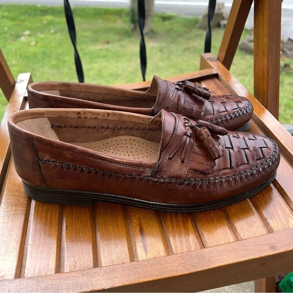 EARTH DALE BROWN LEATHER TASSELED LOAFERS SLIP ONS SHOES MOCS US MENS SZ 8.5D